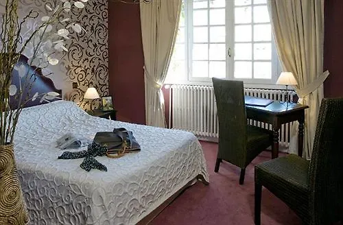 Hotel Logis La Thomasse Aurillac