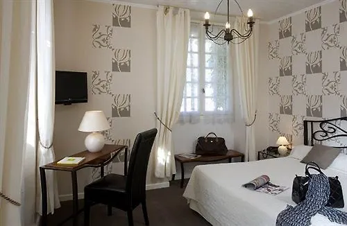Hotel Logis La Thomasse Aurillac 3*,