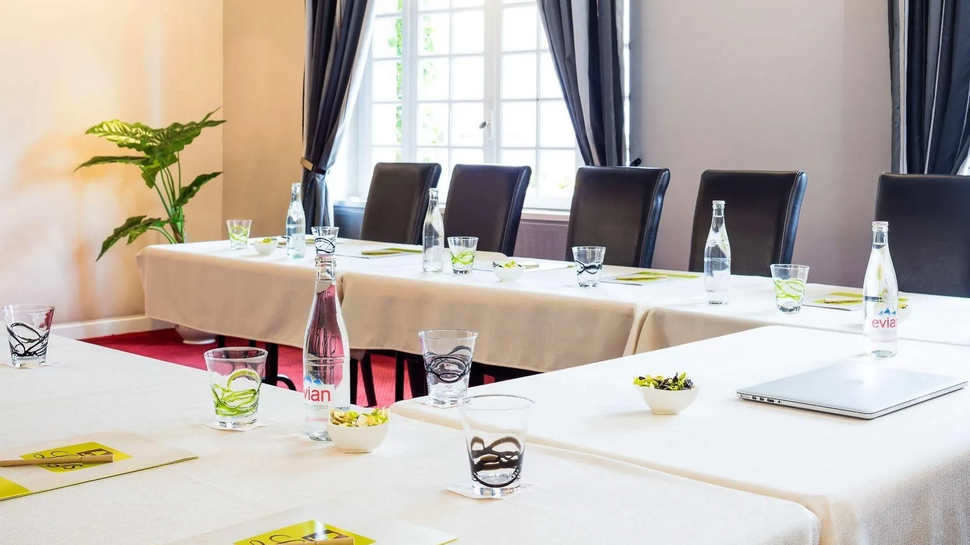 ***  Hotel Logis La Thomasse Aurillac Frankreich