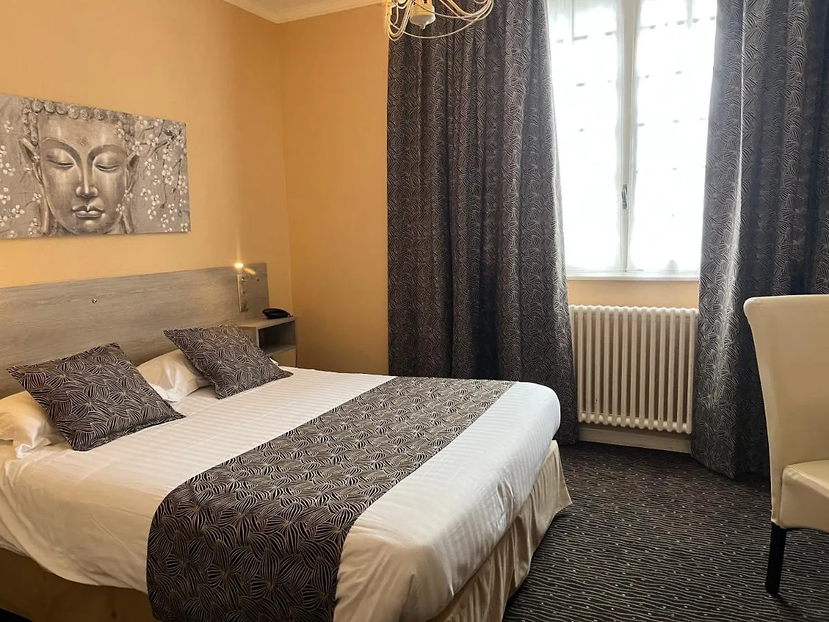 Logis La Thomasse Hotel Aurillac 3*,  France
